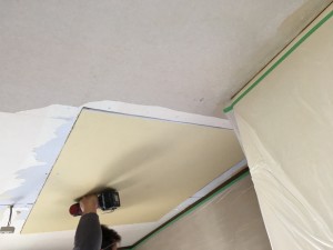 雨漏り　防水　塗装　バルコニー　天井補修