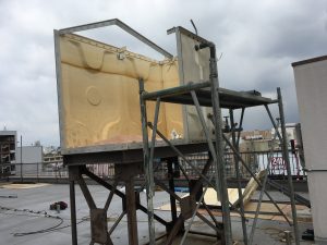 屋上防水工事に伴う解体工事