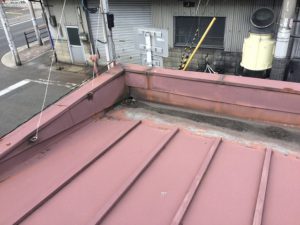 瓦棒屋根塗装　ダイタク