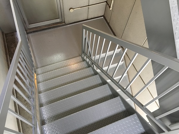 大阪市　鉄骨階段