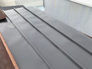 東大阪市　塔屋屋根塗装　屋上防水改修用ドレン設置　ダイタク