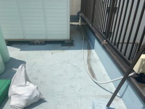 大阪市　屋上防水工事　塩ビシート防水機械的固定工法　ダイタク