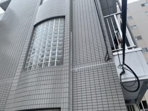 大阪市　雨漏り改善　シーリング作業　ダイタク