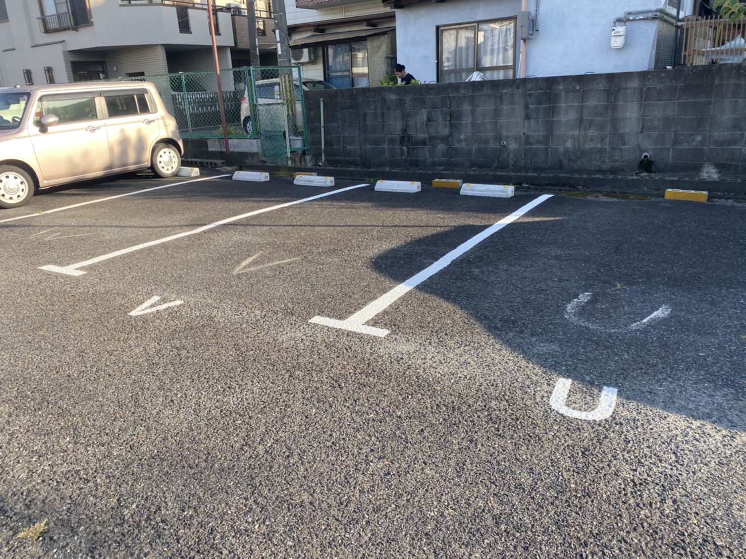 東大阪市 駐車場 ライン番号塗装｜その他工事｜ダイタク情報通信｜大阪市の外壁塗装・屋根塗装・防水ならダイタクへ