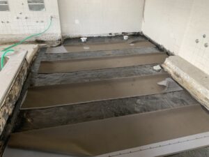 大阪市　某施設　浴室床改修工事　防水　ダイタク　DAITAKU