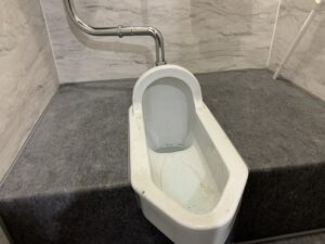 東大阪市　某企業　トイレ内装工事　ダイタク　DAITAKU