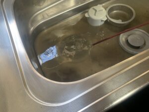 大阪市　雨漏りじゃなく水漏れ　排水管清掃　ダイタク