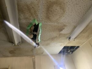 大阪市　樋詰まり　オーバーフロー　大量雨漏れ　ダイタク