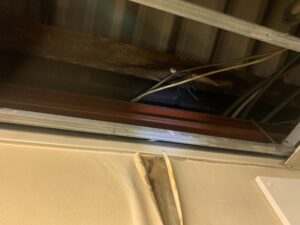 大阪市　樋詰まり　オーバーフロー　大量雨漏れ　ダイタク
