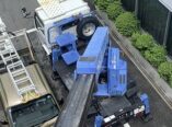 大阪市　屋根ケラバ金物破損修理　高所作業車　ダイタク