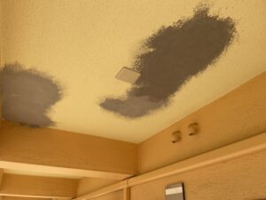 生駒市　マンション　廊下天井　爆裂補修　補修部塗装　ダイタク　DAITAKU　奈良　生駒