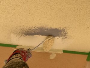 生駒市　マンション　廊下天井　爆裂補修　補修部塗装　ダイタク　DAITAKU　奈良　生駒