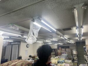 奈良市　店舗　雨漏り跡　塗装工事　DAITAKU　ダイタク